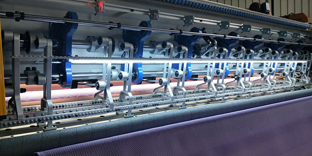 电脑绗缝机—该如何调节压板的高低